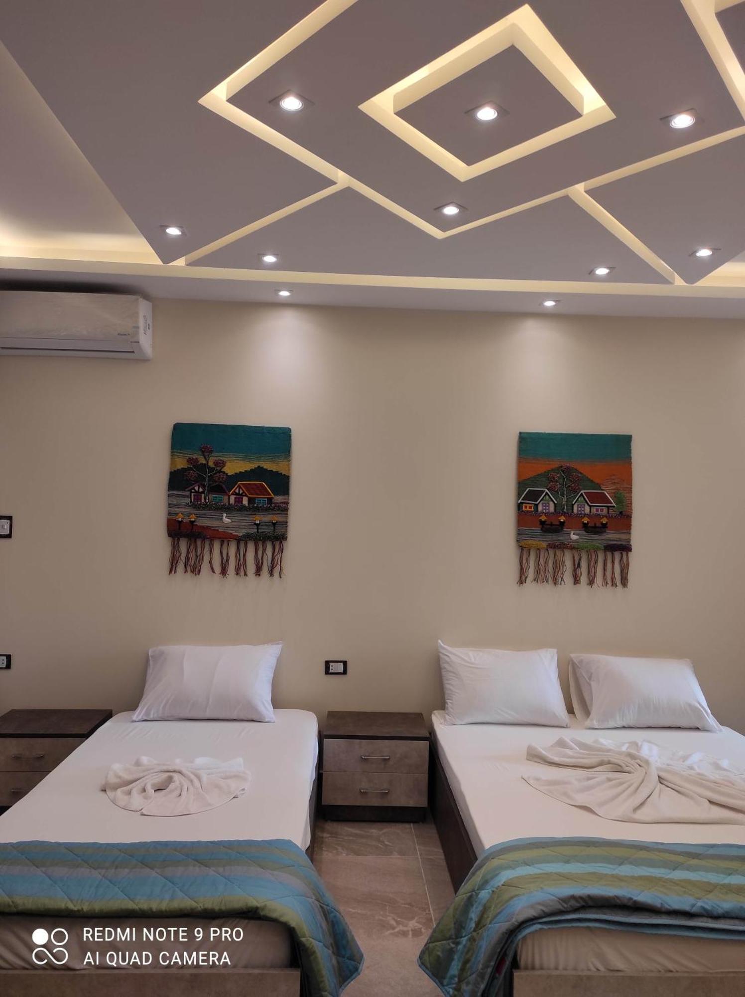 Pyramids View Suite/Vista Piramidi Le Caire Chambre photo