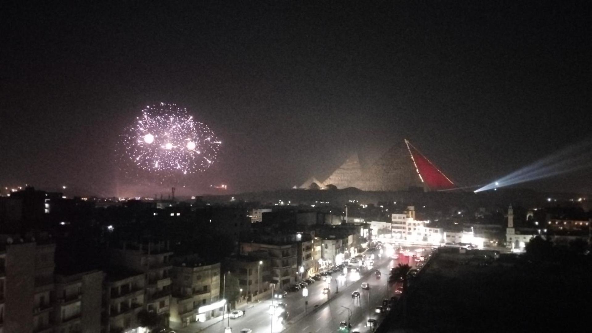 Pyramids View Suite/Vista Piramidi Le Caire Extérieur photo
